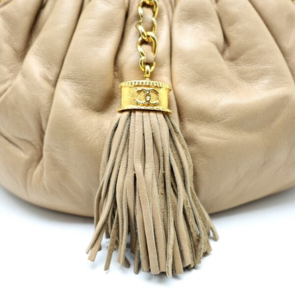 Authentic CHANEL 1988 kiss lock chain around beige Lambskin crossbody bag - Picture 12 of 13